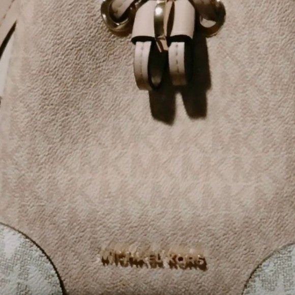 Michael Kors Mini Logo Mercer Bucket Bag - Picture 7 of 7